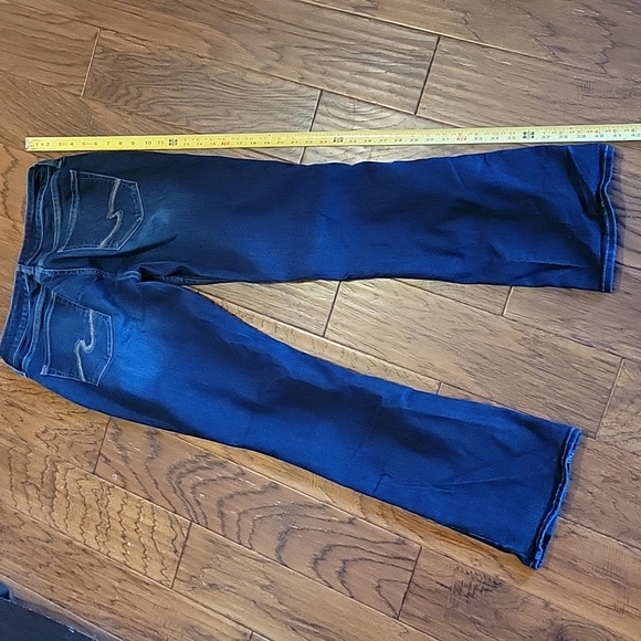 Silver Jeans - Picture 5 of 9